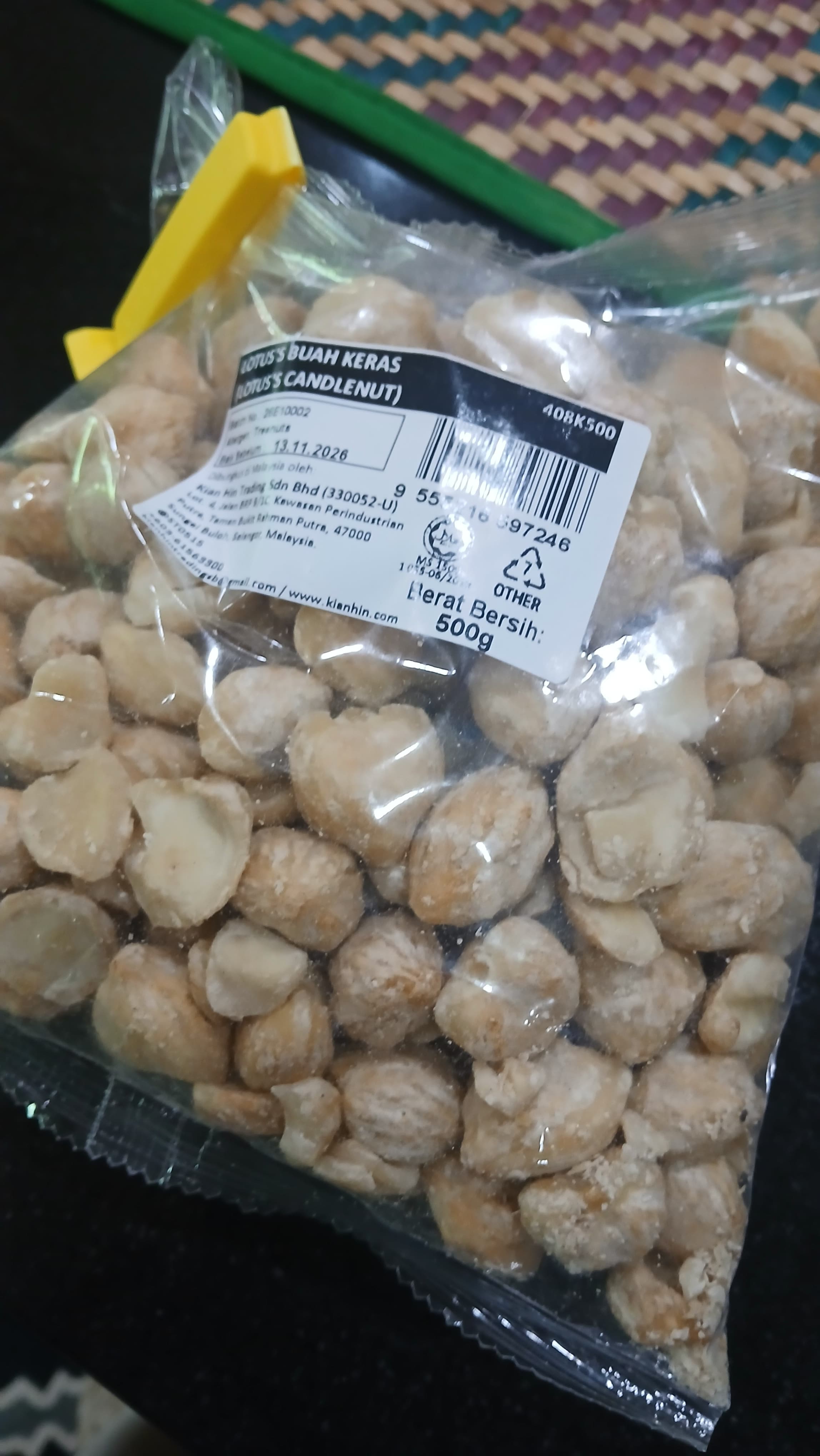 Buah Keras 50g FREE